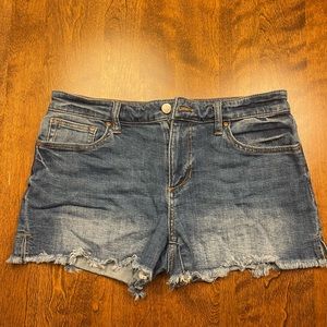 Joe Jeans “The Ozzie” - Cut Off Jean shorts - Size 8